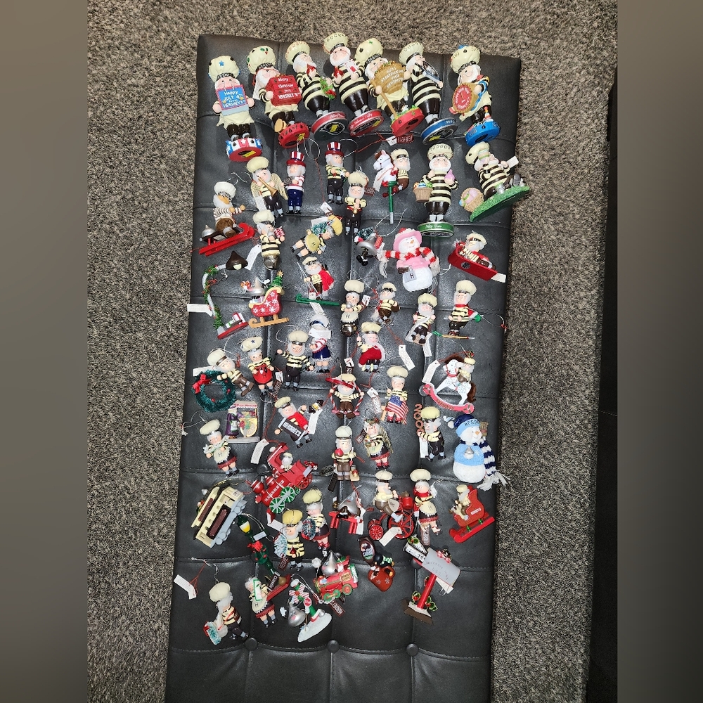 60 Hershey Christmas Ornaments